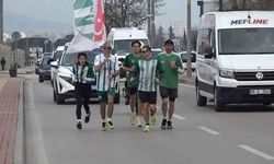 Bursaspor taraftarlarından "Sevgiliye Koşuyoruz" etkinliği